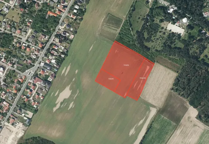 Prodej pole, Mělník, 27040 m2