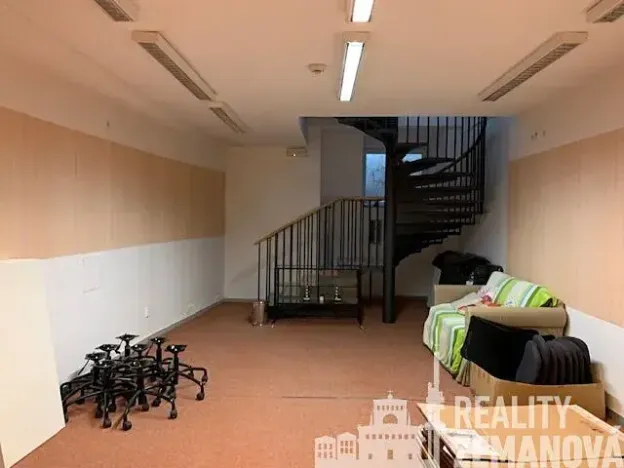 Pronájem obchodního prostoru, Praha - Vinohrady, Řipská, 143 m2