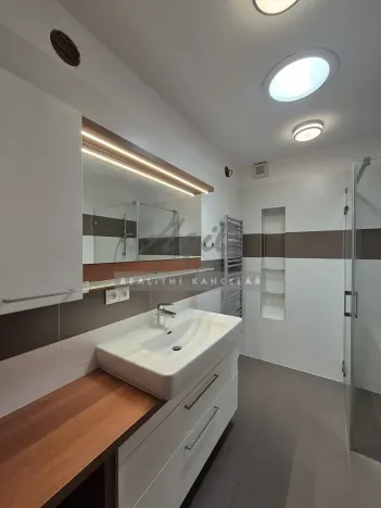 Prodej rodinného domu, Hostěnice, 142 m2