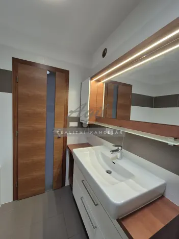 Prodej rodinného domu, Hostěnice, 142 m2