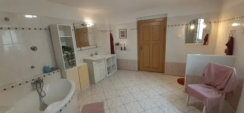 Prodej rodinného domu, Kotenčice, 342 m2
