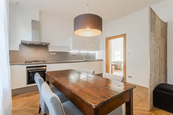 Pronájem bytu 4+1, Praha - Vinohrady, Hradešínská, 120 m2