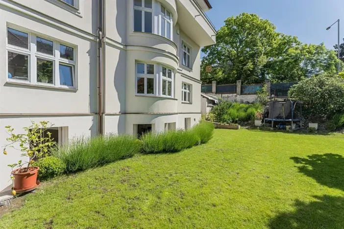 Pronájem bytu 4+1, Praha - Vinohrady, Hradešínská, 120 m2
