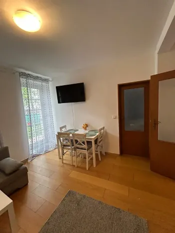Prodej bytu 2+kk, Holubice, Za Dvorem, 45 m2
