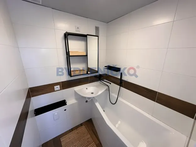 Pronájem bytu 3+1, Ledenice, Na Oborách, 76 m2