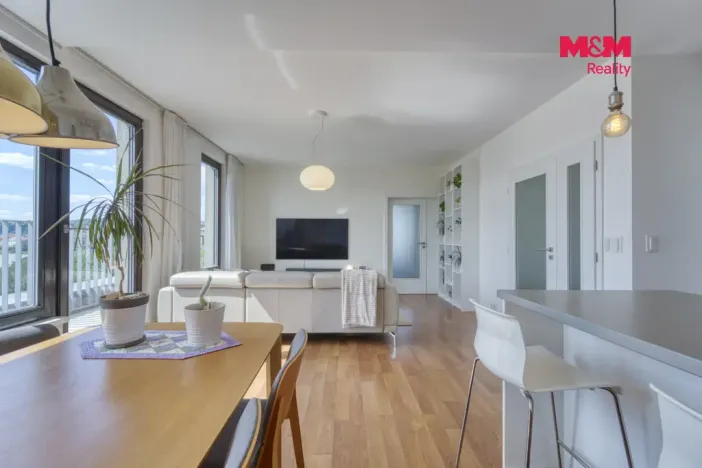 Prodej bytu 3+kk, Praha - Vysočany, Sousedíkova, 72 m2