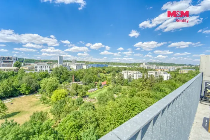 Prodej bytu 3+kk, Praha - Vysočany, Sousedíkova, 72 m2