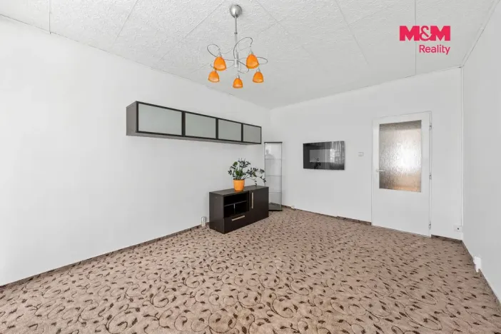 Prodej bytu 2+1, Povrly, Sídliště II, 58 m2