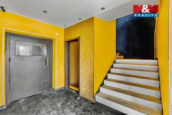 Pronájem obchodního prostoru, Jesenice, Budějovická, 289 m2