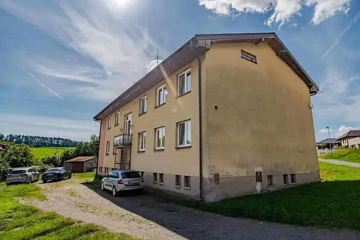 Prodej bytu 2+1, Nové Hrady, 75 m2