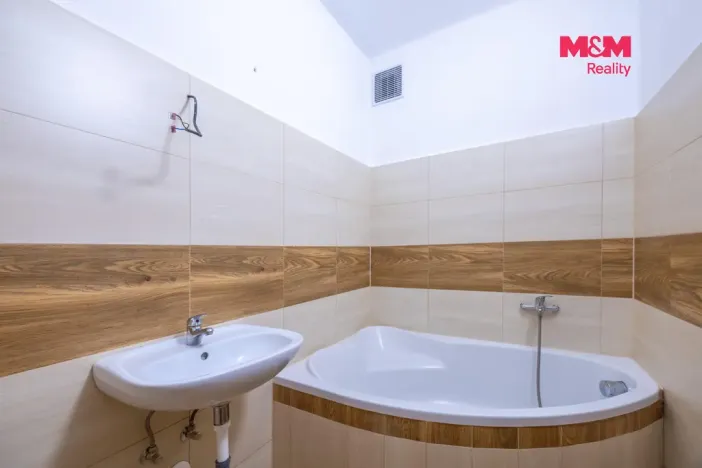 Prodej bytu 3+1, Horšovský Týn - Tasnovice, 71 m2