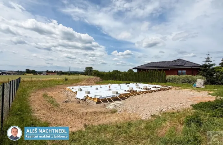 Prodej bytu 4+1, Mnichovo Hradiště, Akátová, 89 m2