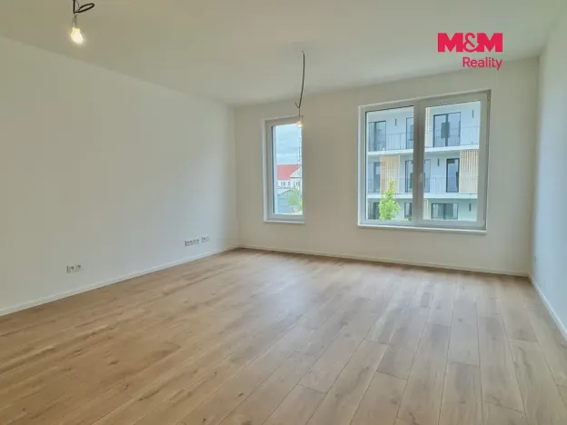 Pronájem bytu 2+kk, Kladno, U Engerthu, 54 m2