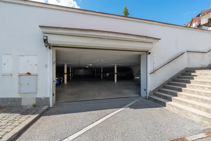 Prodej garážového stání, Brno, Högrova, 11 m2