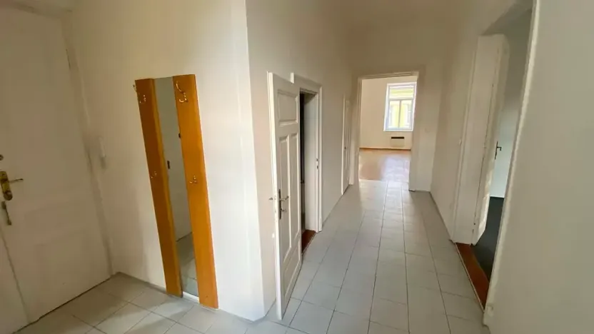 Pronájem bytu 4+1, Brno, Ptašínského, 100 m2