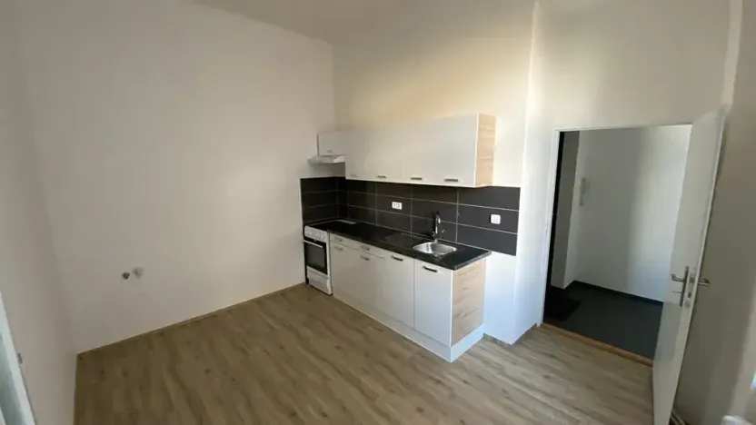 Pronájem bytu 4+1, Brno, Ptašínského, 100 m2