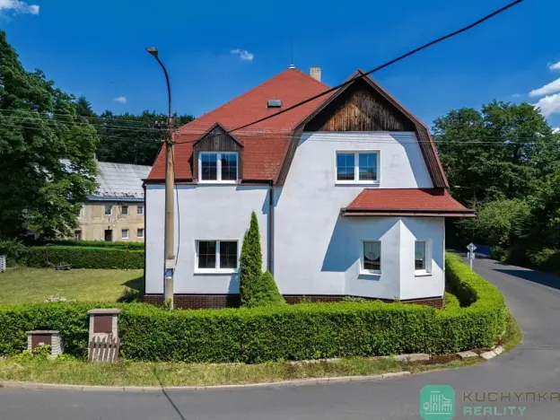 Prodej vícegeneračního domu, Hrob, 346 m2
