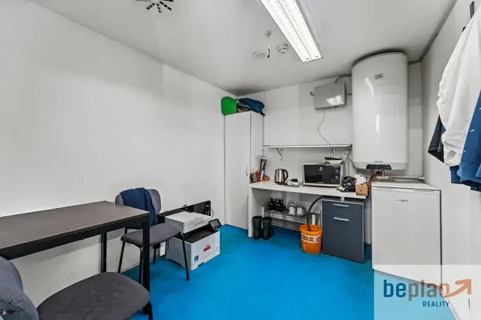 Prodej obchodního prostoru, Ústí nad Labem, Bílinská, 108 m2