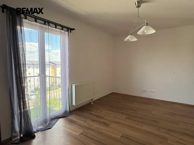 Pronájem bytu 2+kk, Kladno, Generála Selnera, 41 m2