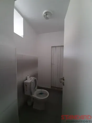 Pronájem komerční nemovitosti, Lužany, 64 m2