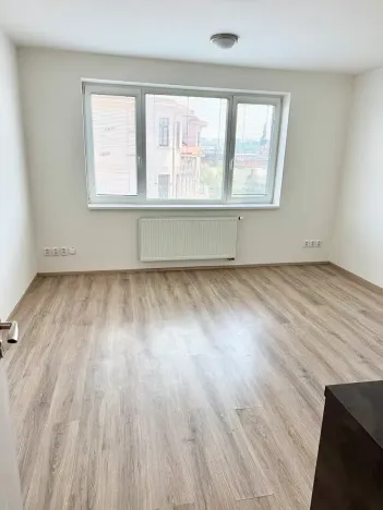 Pronájem bytu 1+kk, Brno, Vranovská, 26 m2