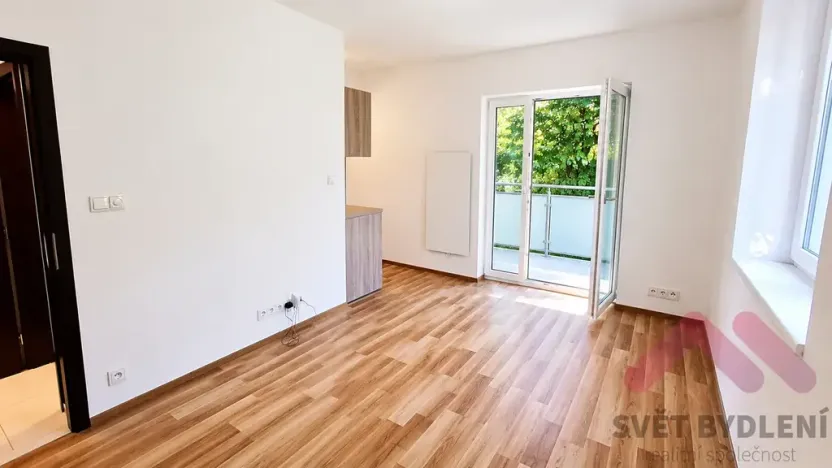 Pronájem bytu 2+kk, Praha - Kyje, Stružky, 45 m2