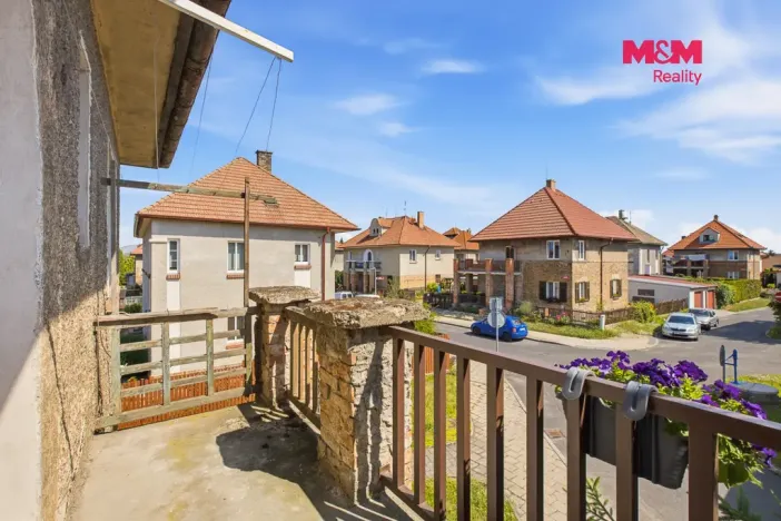 Prodej bytu 2+1, Louny, Jarošova, 50 m2