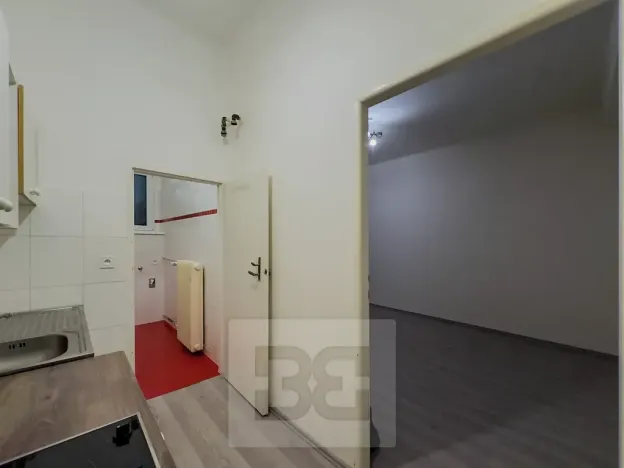 Pronájem bytu 1+kk, Praha - Smíchov, K vodojemu, 26 m2