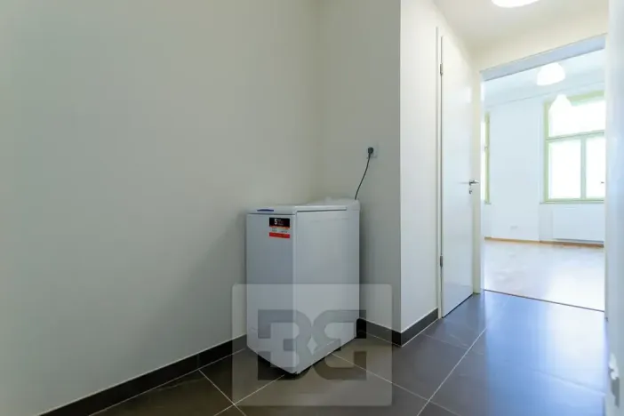 Pronájem bytu 1+kk, Praha - Nové Město, Legerova, 30 m2