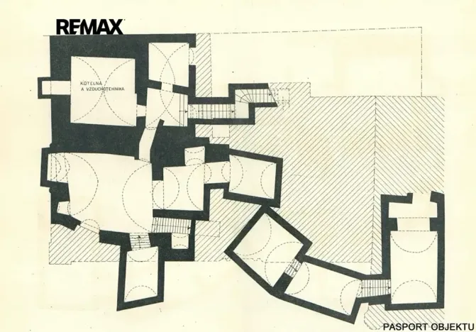 Pronájem obchodního prostoru, Chrudim, Resselovo náměstí, 72 m2