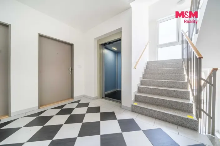 Pronájem bytu 1+kk, Plzeň - Jižní Předměstí, Presslova, 36 m2