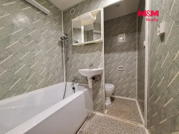Pronájem bytu 1+1, Chomutov, 17. listopadu, 36 m2