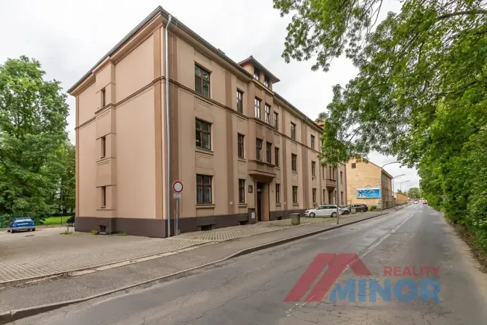 Prodej bytu 3+1, Slaný, Ouvalova, 94 m2