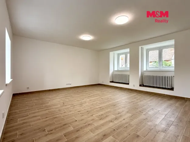 Pronájem bytu 2+1, Hobšovice - Skůry, 78 m2