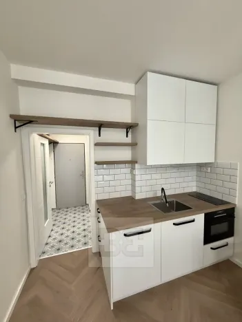 Pronájem bytu 1+kk, Praha - Smíchov, Jindřicha Plachty, 23 m2