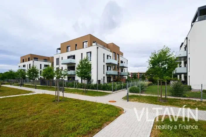 Pronájem bytu 2+kk, Praha - Bohnice, Pekařova, 50 m2