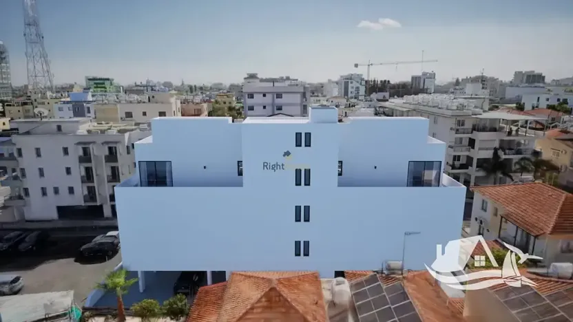Prodej bytu 2+1, Aradhippou, Kypr, Agioi Anargiroi, 80 m2