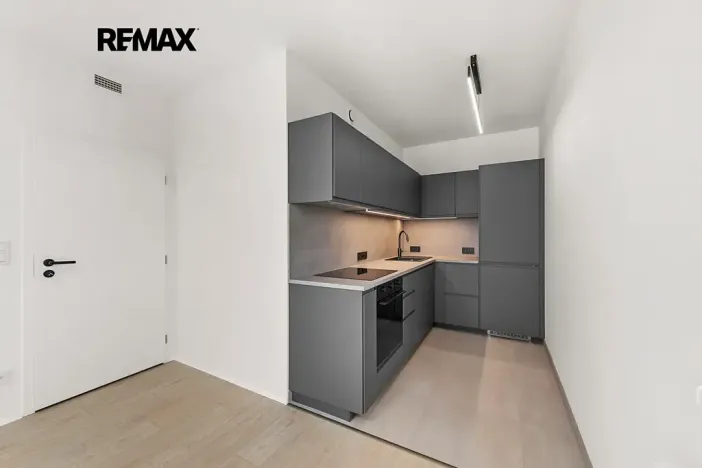 Pronájem bytu 2+kk, Praha - Strašnice, Strančická, 48 m2