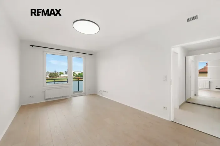 Pronájem bytu 2+kk, Praha - Strašnice, Strančická, 48 m2