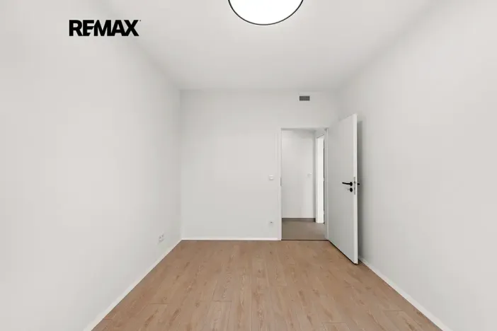 Pronájem bytu 2+kk, Praha - Strašnice, Strančická, 48 m2