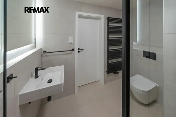 Pronájem bytu 2+kk, Praha - Strašnice, Strančická, 48 m2
