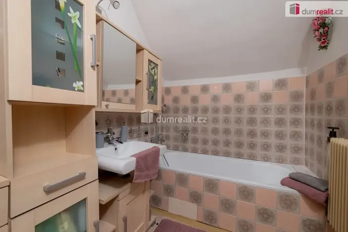 Prodej rodinného domu, Nové Strašecí, Jungmannova, 163 m2