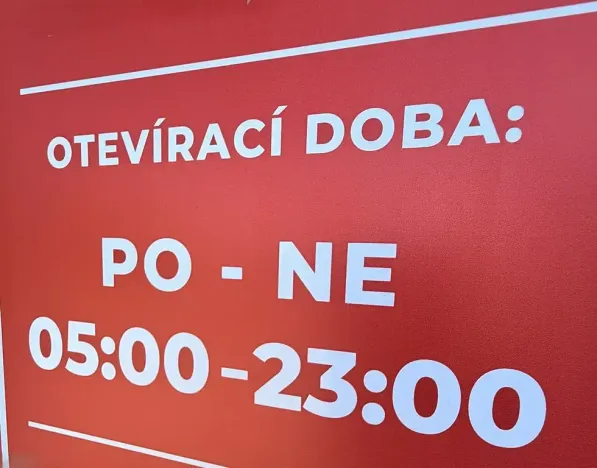 Prodej obchodního prostoru, Kly, 45 m2