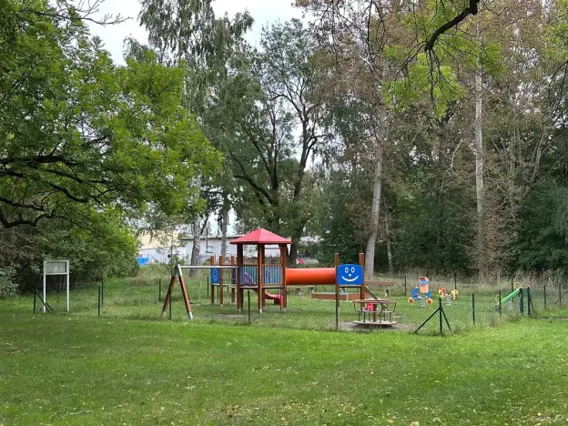 Prodej komerčního pozemku, Luštěnice, 9366 m2