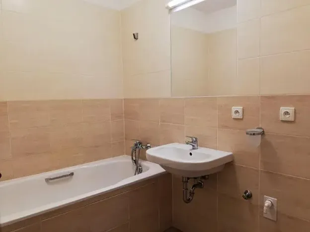Pronájem bytu 3+kk, Praha - Holešovice, Na Maninách, 54 m2