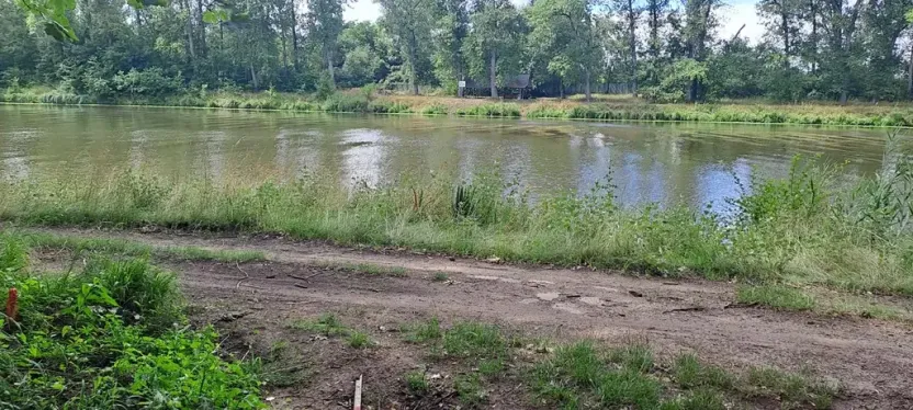 Pronájem zahrady, Tišice, 1000 m2