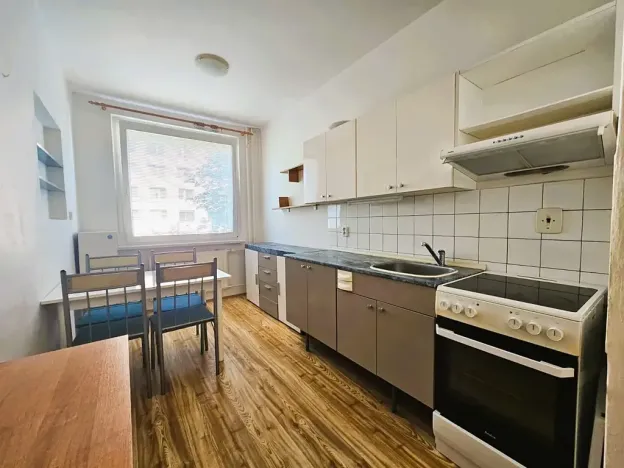 Pronájem bytu 2+1, Zlín, Slunečná, 57 m2