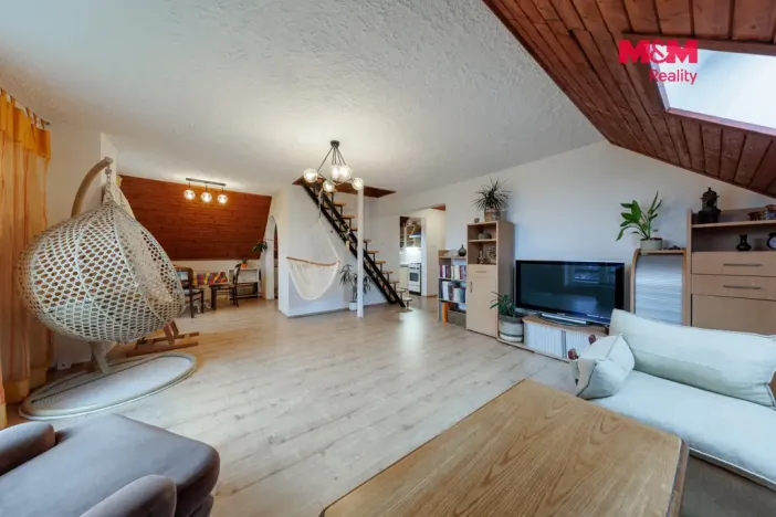 Prodej činžovního domu, Karlovy Vary - Dvory, V Lučinách, 330 m2