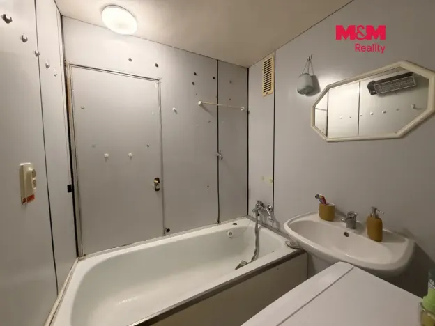 Pronájem bytu 4+kk, Praha - Prosek, Mimoňská, 66 m2