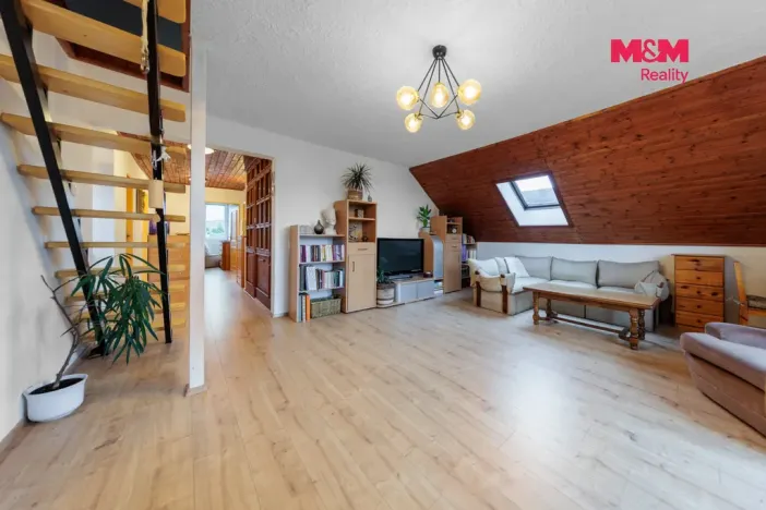 Prodej rodinného domu, Karlovy Vary - Dvory, V Lučinách, 330 m2